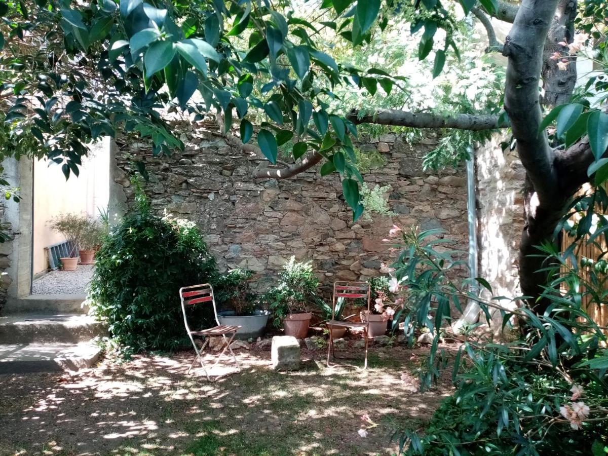 L'Itinerante Hotel Le Somail Bagian luar foto